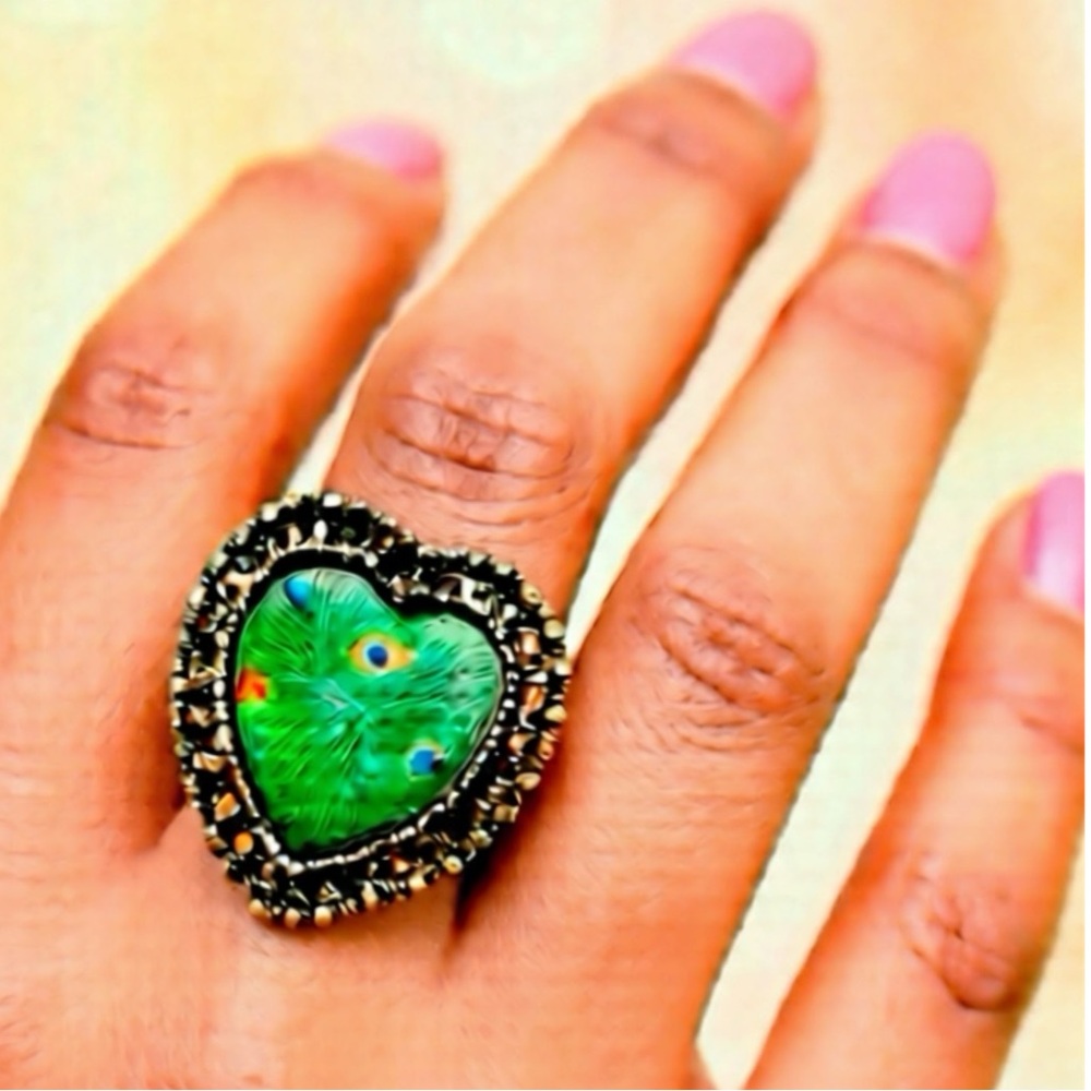 BE MINE 💚Bronzetone Peacock Fashion Ring
